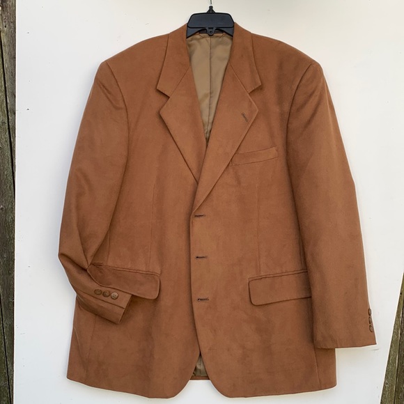 Men’s blazer Suede camel color. See pictures for sizes great for fall - Picture 1 of 14